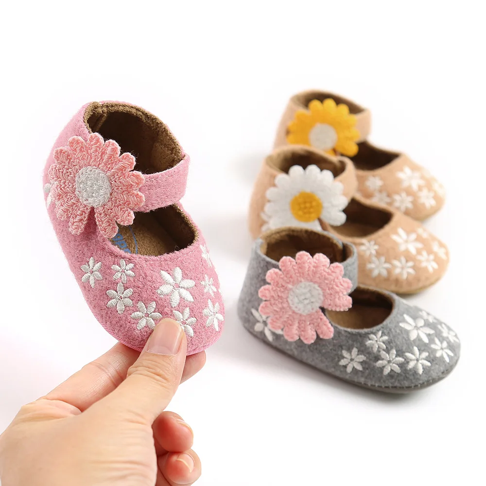 

Spring Autumn Embroidery Flowers Princess Shoes Baby Girls First Walkers Soft Sole Infant Toddler Crib Shoes