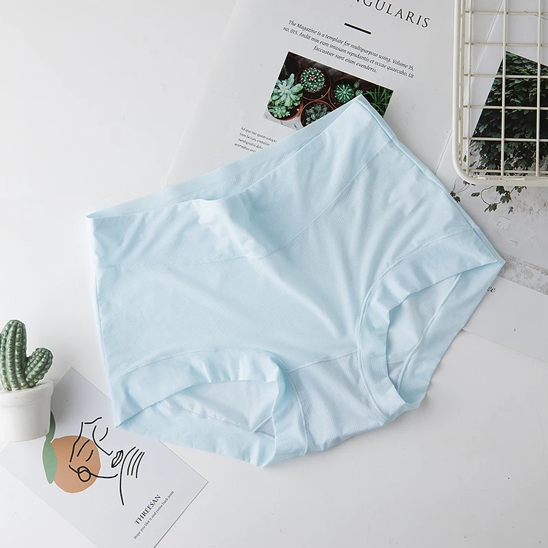 

New Summer Breathable And Quick-drying Girl Underwear Ultra-thin Ladies Low Waist No Trace Hip Hip Breathable Sexy Triang