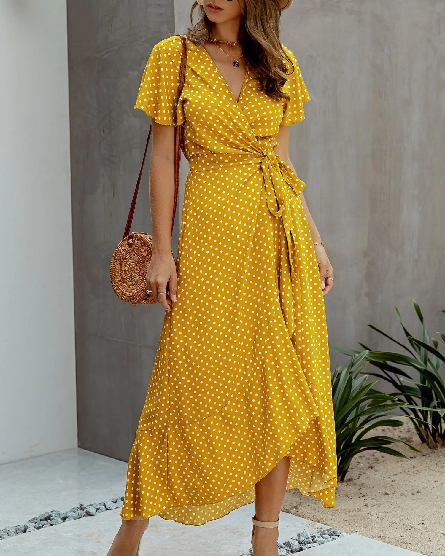 

2021 Summer New Fashion Polka Dot Sexy V-neck Ruffle Short Sleeve Women's Dress