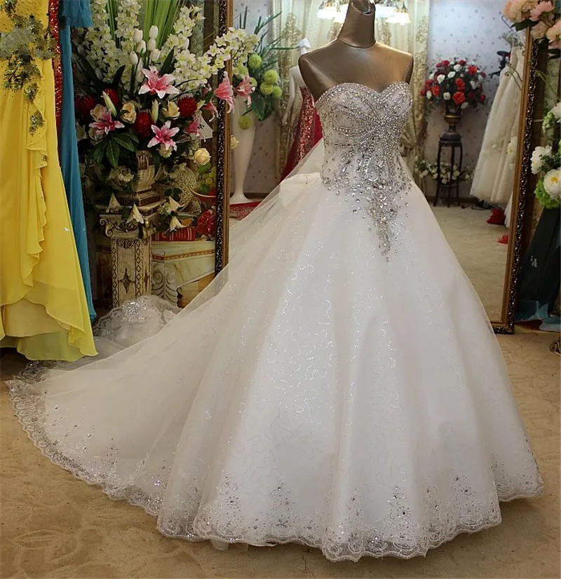 

New Sweetheart Lace Crystal Beaded Diamond Formal Wedding Dress 2021 Luxury Bridal Gown With Bow Mariage Custom Made