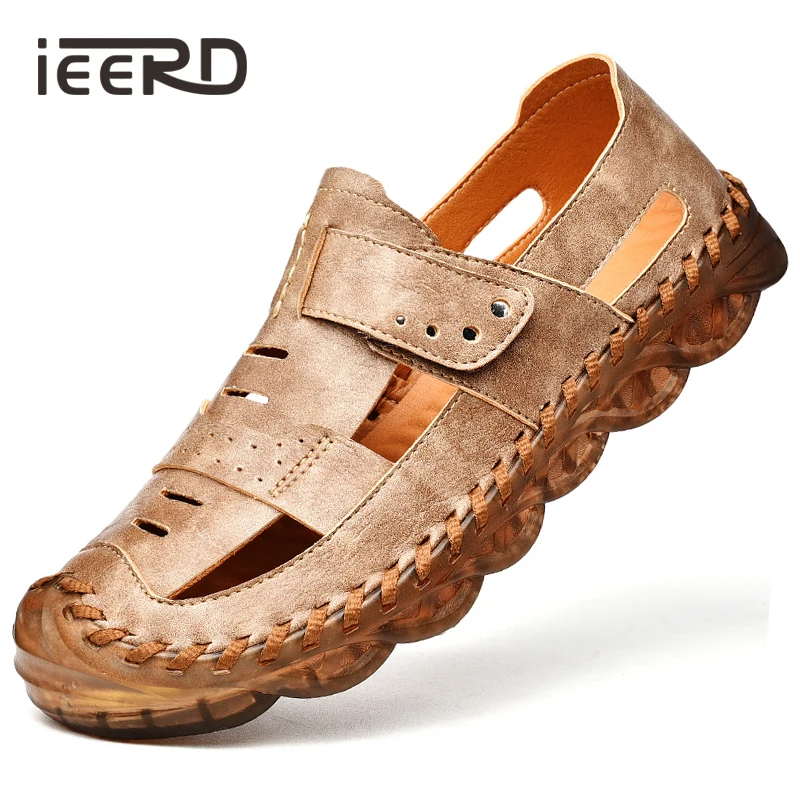 

2022 Summer New Microfiber Leather Men's Sandals Howllow-Out Breathable Summer Shoes Outdoor Beach Sandals Transparent Sole