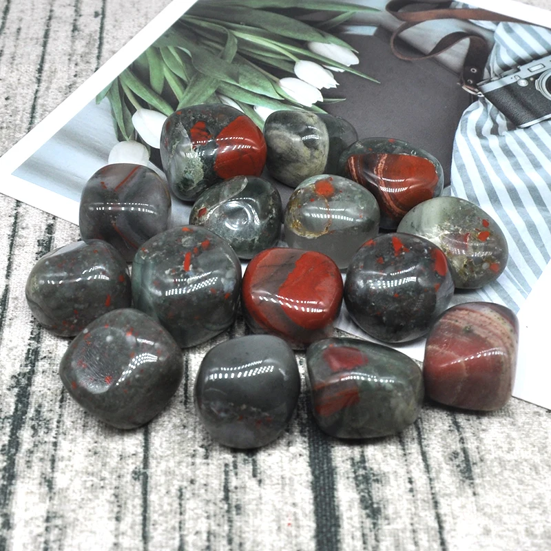 Натуральный круглый камень в форме крови гравий зеркальные кристаллы минералы