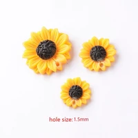 30pcslot sunflowers daisy shaped charms pendant resin flatback cabochons with 1 5mm small hole diy jewelry making
