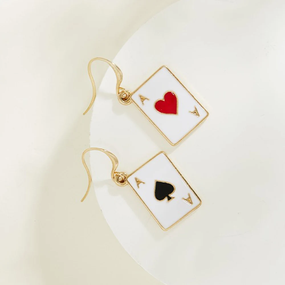 Женские медные сережки в виде игральных карт простые серьги с красным сердцем и