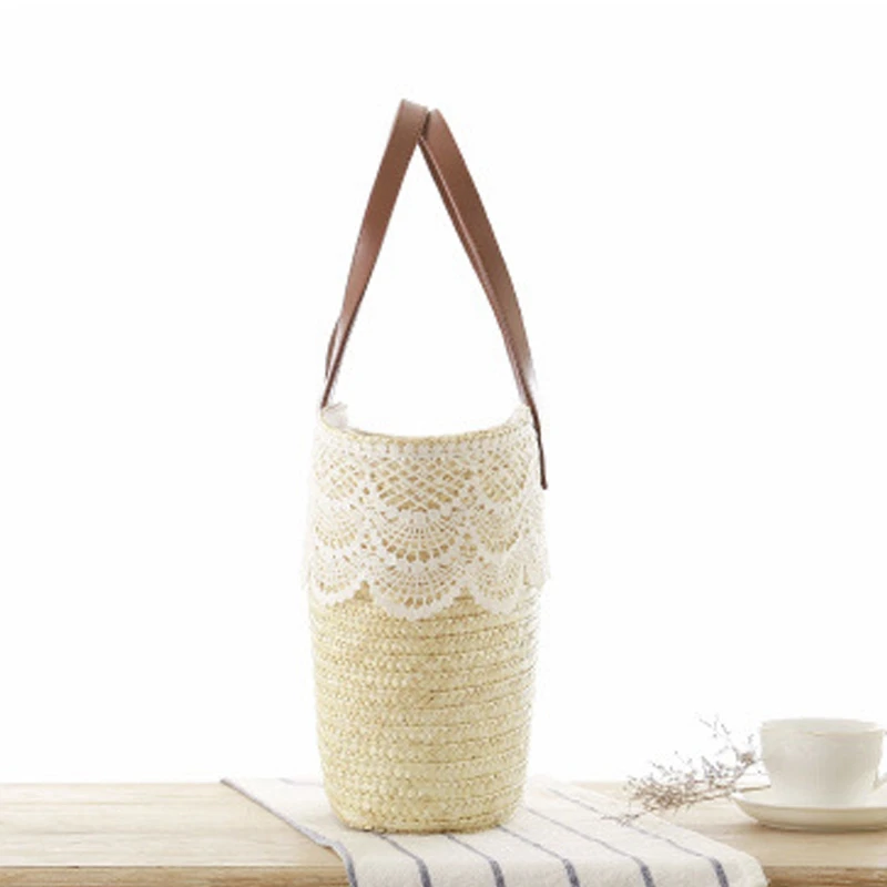 

Fashionable Lace Shoulder Bag Simple Woven Bag Straw Bag Large Capacity Beach Handbag
