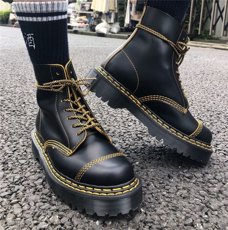 

Ботинки мартинсы женские из натуральной кожи, повседневные полусапожки на платформе, удобная зимняя обувь, черные