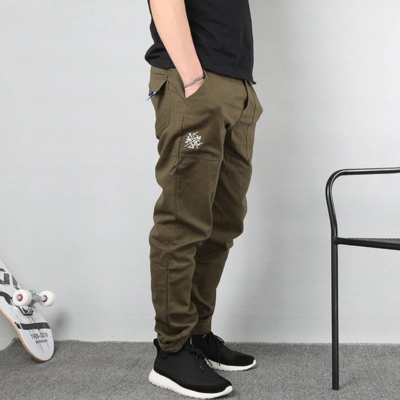 Japanese Vintage Fashion Men Jeans Embroidery Designer Casual Cargo Pants Men Overalls Streetwear Hip Hop Joggers Harem Trousers