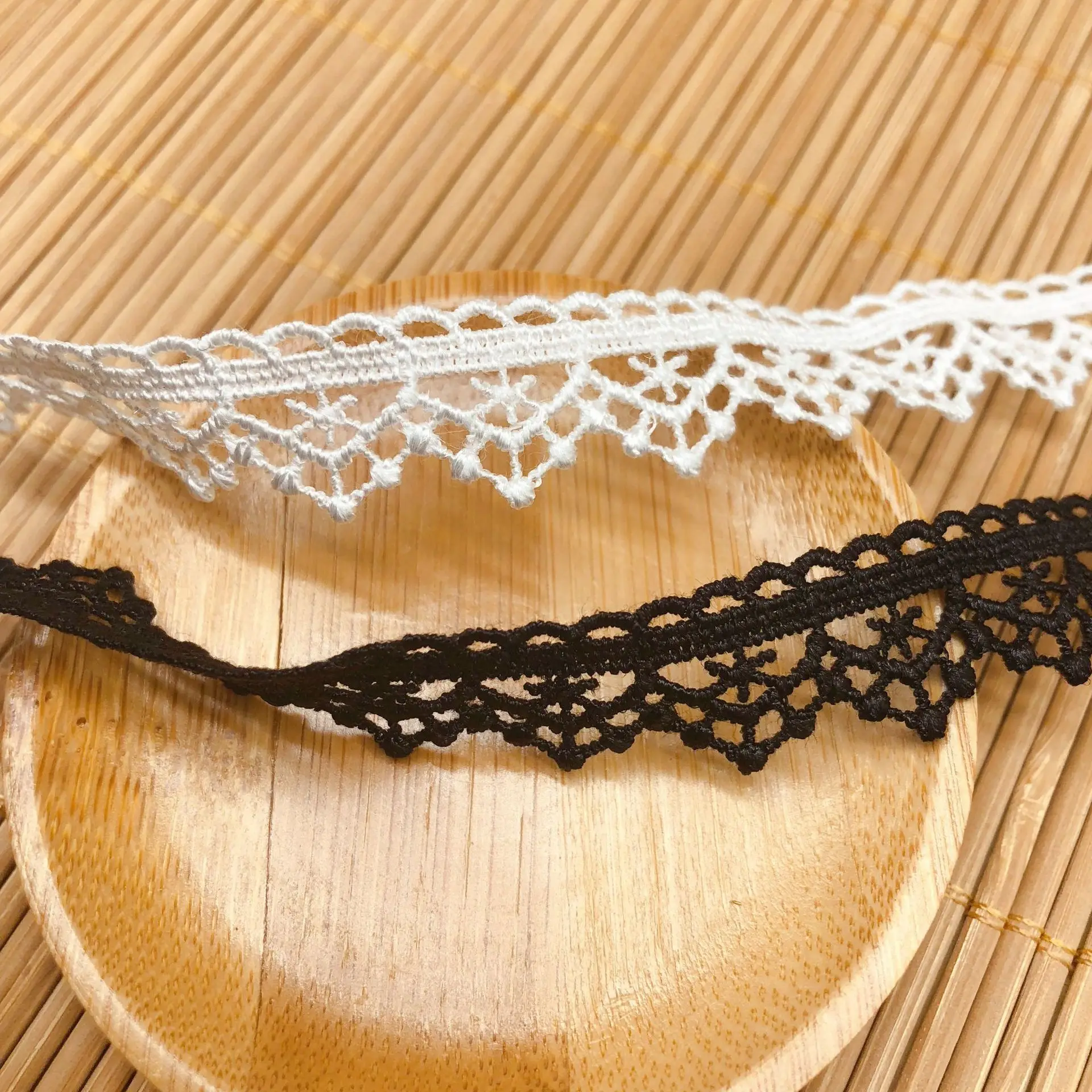 

5Yards Polyester White Black Unilateral Florets Lace Fabric Ribbon Trim DIY Embroidered For Sewing Handmade Decoration Garment