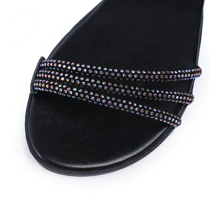 Женские босоножки на низком квадратном каблуке QUTAA черные из бычьей кожи с