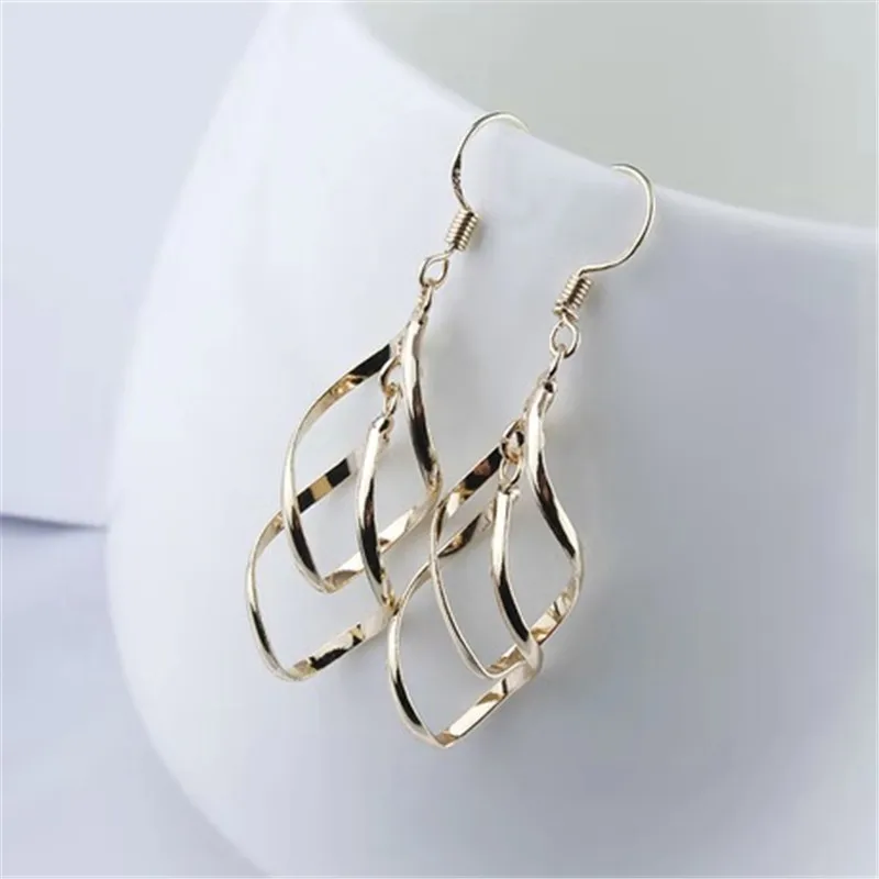 Модные Элегантные корейские витые волнистые ретро серьги ювелирные изделия для