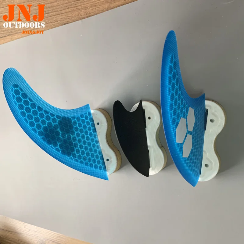 

Fiberglass surfboard FCS fin for wavepool 2.7" center fin and 2 x G5 side fins