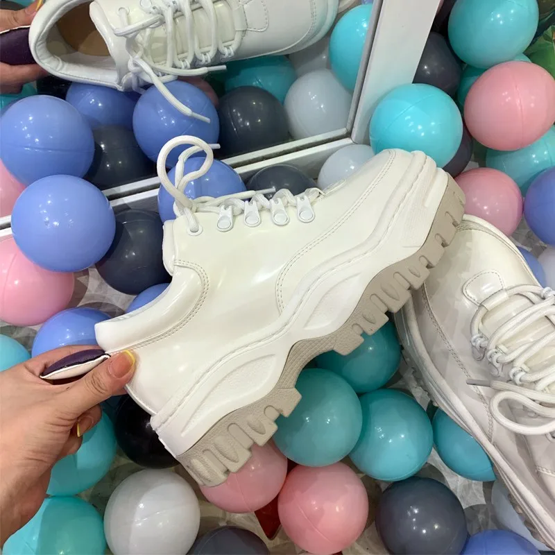 

2021 new British style small leather shoes European and American casual wild platform platform shoes increase the trend of daddy