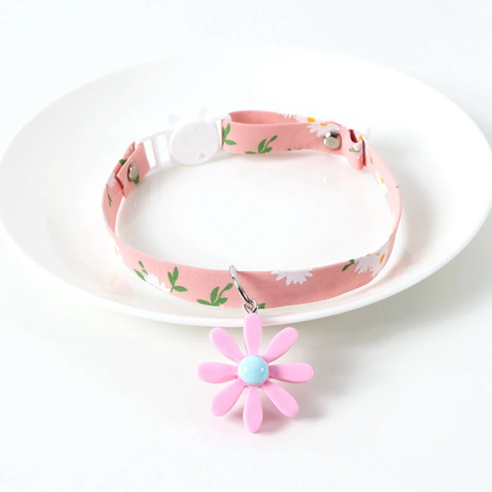 

Breakaway Cat Collar with Bell Floral Pattern Daisy Flower Adjustable Safety Breakaway Collars for Cats Kitten Summer