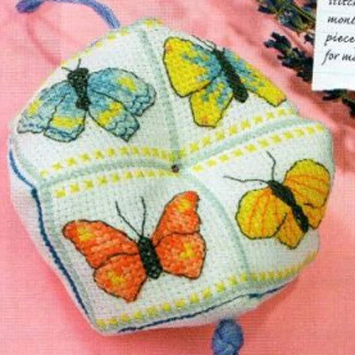 

Cross Stitch Pin Neddle Cushion Needlework DIY Kit Embroidery Set Counted Cross-Stitching Pincushion PinBag Suit ZC052