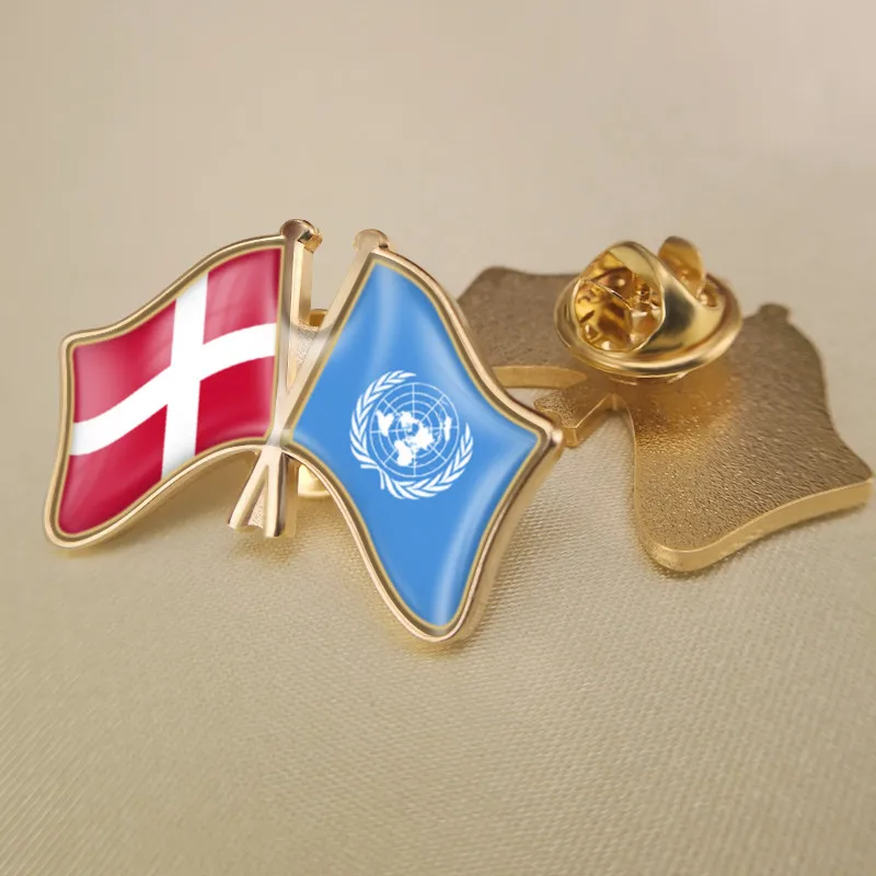 Соединенные Штаты и Дания скрещены двойной флаг дружбы отворот булавки|Броши| |