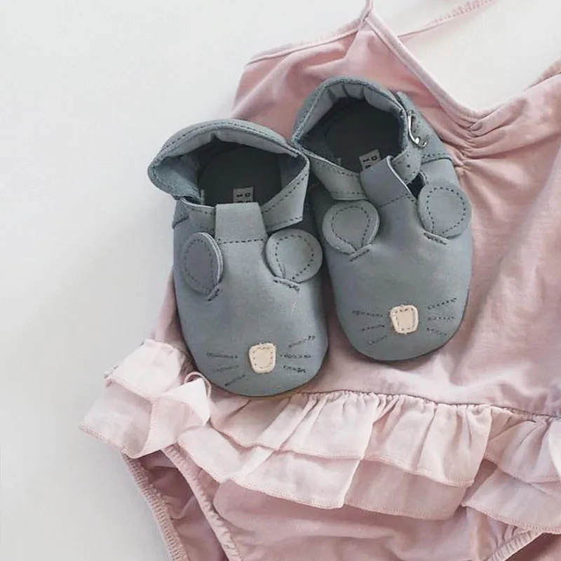 Красивая обувь для маленьких мальчиков и девочек новорожденных брендовая