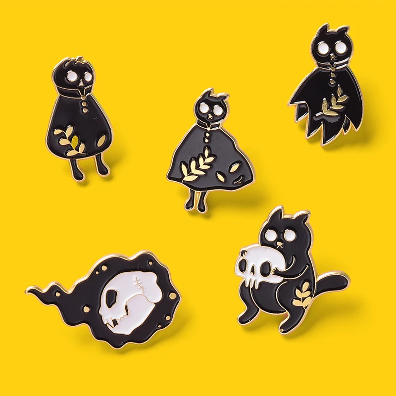 

Punk Cats Enamel Pin Black Skull Cape Brooches Custom Gothic Decoration Backpack Clothes Cartoon Badge Gift for Friends