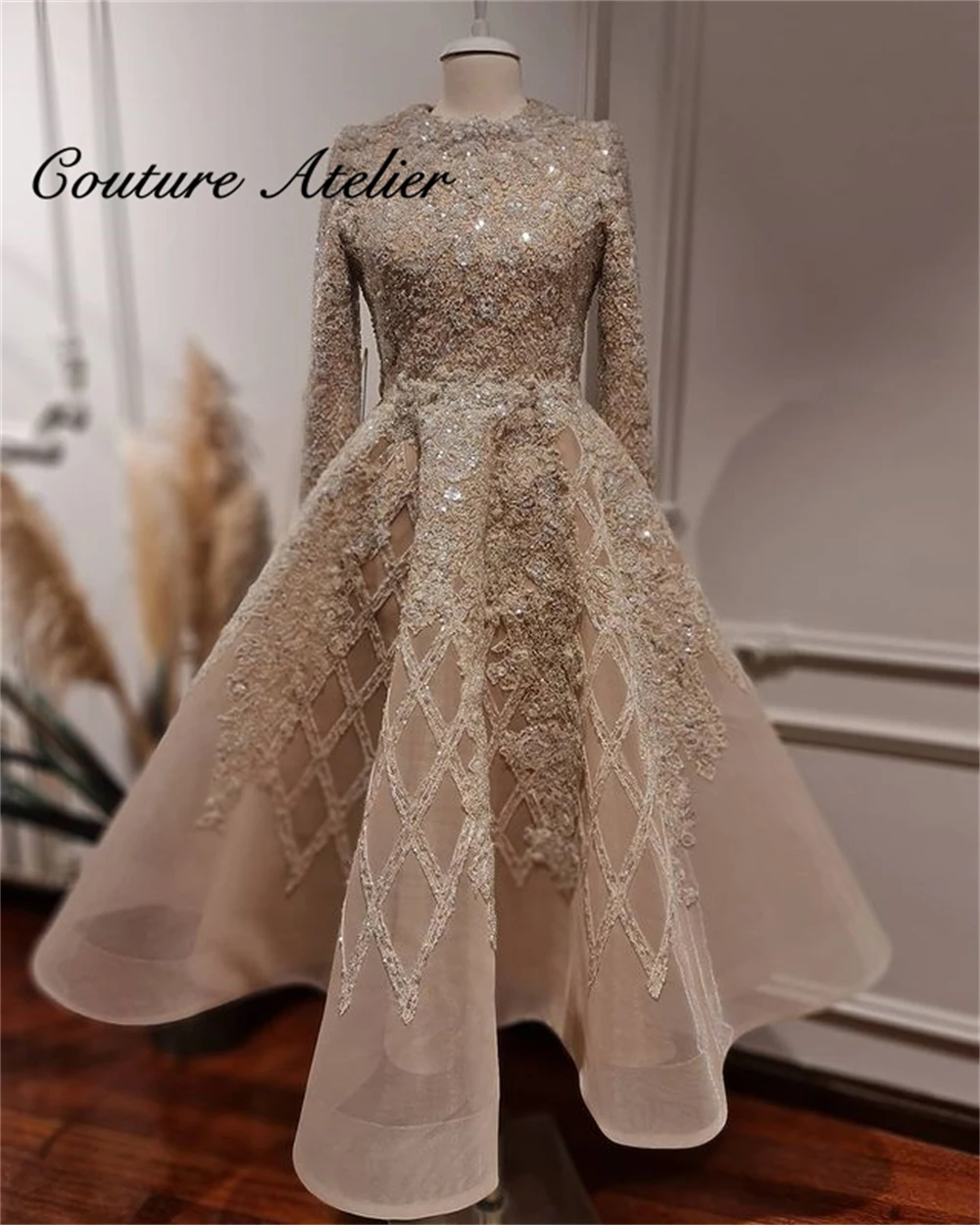 

Luxury Muslim Evening Dresses Long Sleeve Dubai Prom Dress Sparkly Beaded Islamic Gown A Line Formal Gowns O Neck Arabic robe