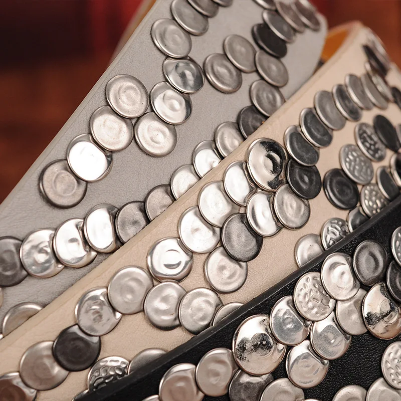 Ремень с металлической пряжкой Женский широкий пояс в стиле панк рок заклепками