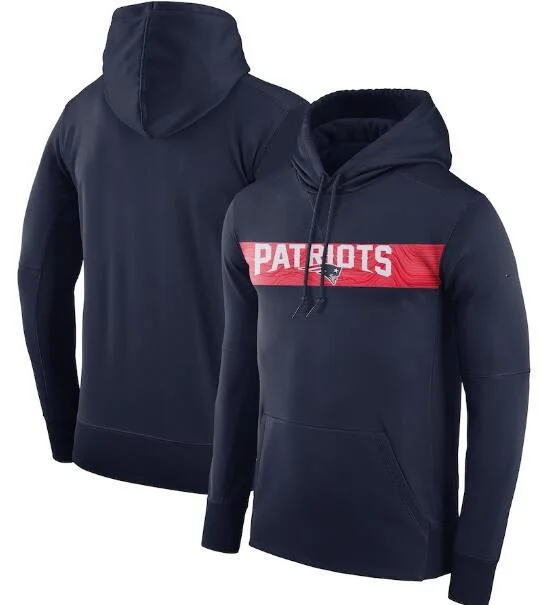 

Hoodies & Sweatshirts