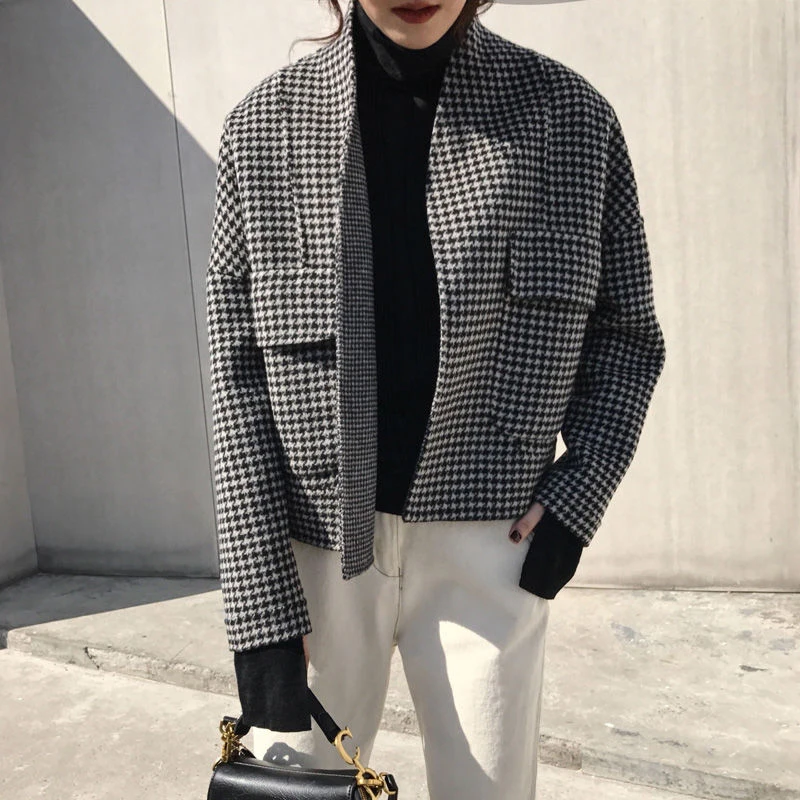 

2019 Autumn Winter Korea Fashion Women Loose Short Jacket Thicken Plaid Woolen Coats Double Pocket Cardigan Vintage Coat S218