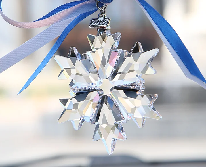 

Хрустальная подвеска-снежинка для авто