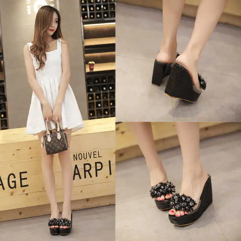 

New transparent diamond slope heel super high heel muffin sandals for women in summer of 2019