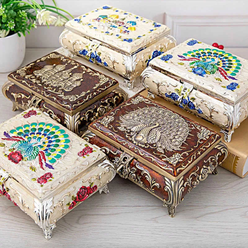 2021 Russian Style castle jewelry box Creative Peacock Large metal Trinket Storage Box for women Girls wix001