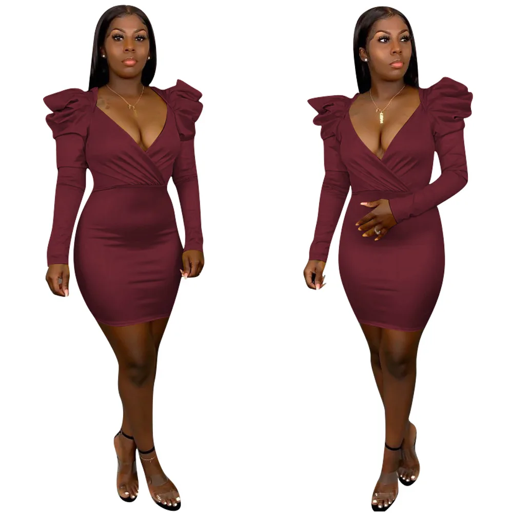 Сексуальное платье с v-образным вырезом и длинными рукавами-фонариками черное