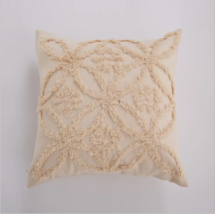 Наволочка для подушки 45x45 см с вышитыми символами ручной работы | Дом и сад