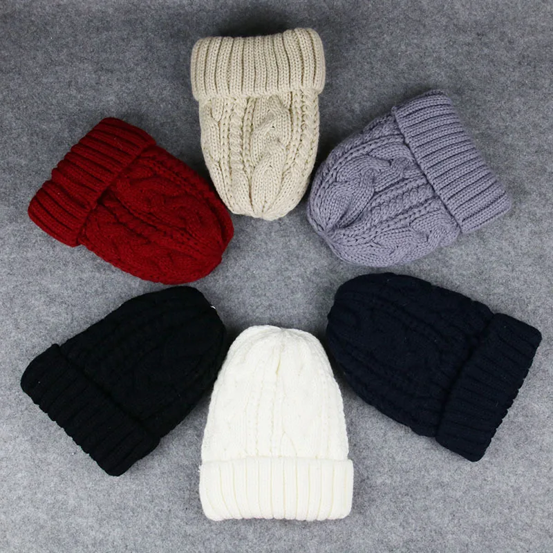 Женская шапка бини зимняя теплая Ангорская меховая вязаная для женщин шапочка