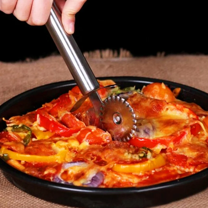 

Stainless Steel Pizza Cutter Round Wheel Roller Cake Knife with Finger Protection baking pastry tools Kitchen Accessories