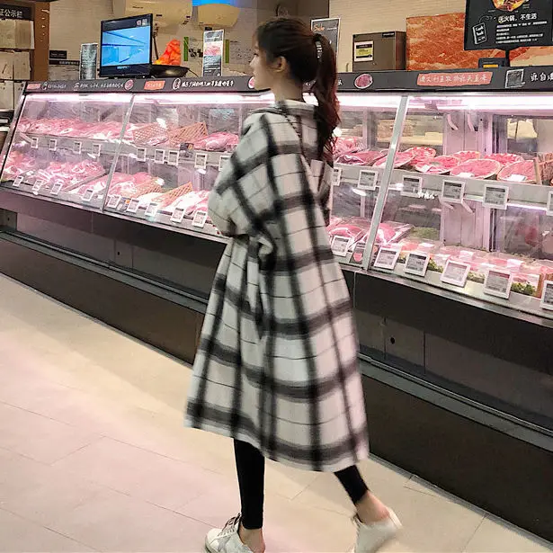 

Plaid Shirt women's spring and autumn casual loose long sleeve medium length thin over the knee jacket