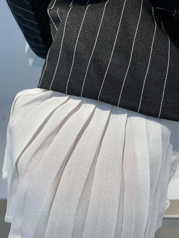 

DEAT 2021 New Turn-down Collar Flare Sleeves Pleated Patchwork Striped High Waist Single Suit Women Blazer OL Fits Belts WD9150