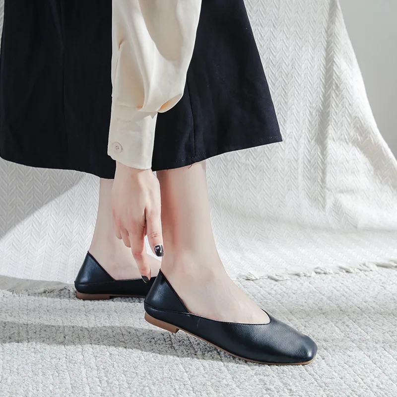 

2020 summer big size microfiber PU flat shoes square toe comfortable casual ballet women shoes Patent Leather platform shoes