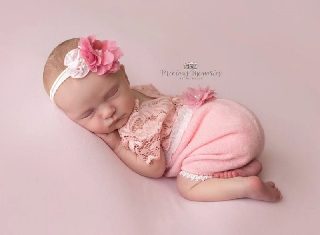 

Crochet Newborn Outfit Baby Girl Outfit Baby Lovely Lace Lace Pearl Jumpsuit + Headdress Set It's for Taking Pictures