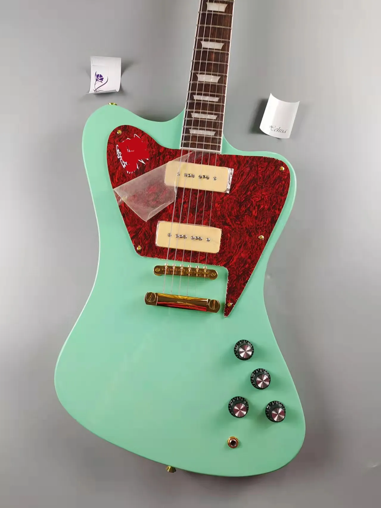 Электрическая гитара огненная светло-зеленая коричневая защитная пластина