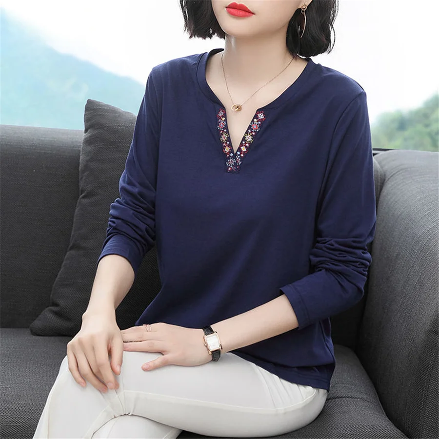 

2021New Summer Middle Aaged Women Elegant Cotton Fashion Causal Blouse Tops Female Loose V-Neck Elastic Shirt Pullover