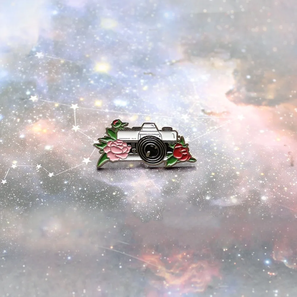 

Camera Landscape Leaves Flower Mountain Enamel Pin Black White Camera Badge Outdoor Photography Metal Brooch For Women Men