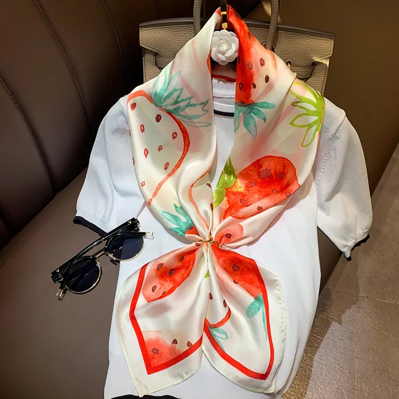 

Luxury Brand Fashion Silk Scarf Tourism Flower 90cm Square Spring Autumn Women Scarves Seaside Sunscreen Shawl