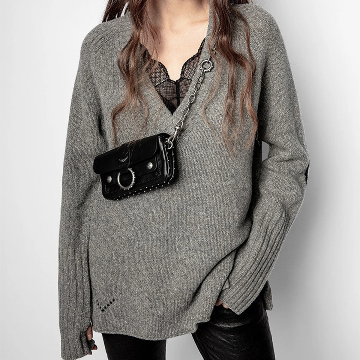 

Jyate Solid Loose Pullovers Sweater for Women Autumn Winter V-neck Pullovers Happy Face Print Casual Fashion Jumper Sweater Tops
