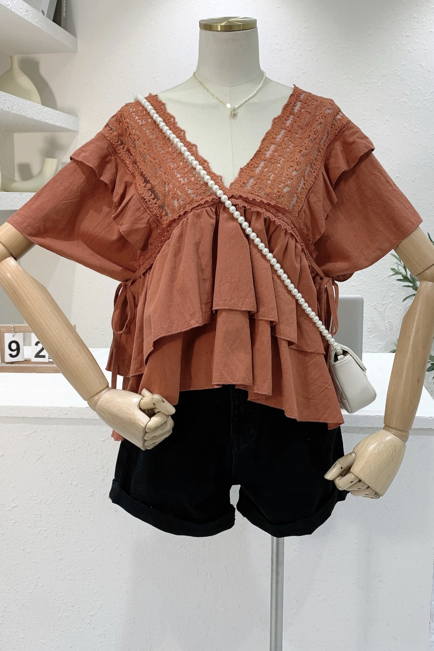 

Elegant Lace V-neck Patchwork Chiffon Shirt for Women Loose Lace-up Short Sleeve Blouse Top Trendy 2021 Summer New Blusas Mujer