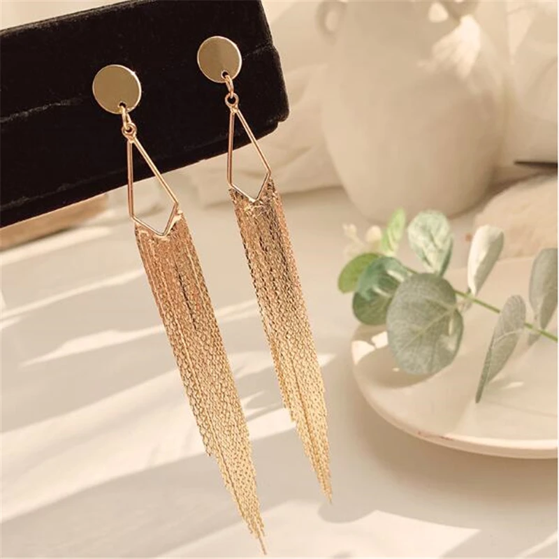 Новые серьги золотистого цвета с длинной кисточкой серьга-гвоздик капля для