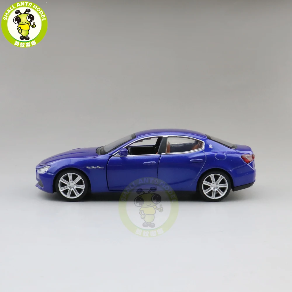 1/32 Maserati Ghibli литая под давлением Модель автомобиля игрушки для детей мальчиков и девочек Подарки звуковое освещение Вытяните назад - Цвет: Blue(only car)
