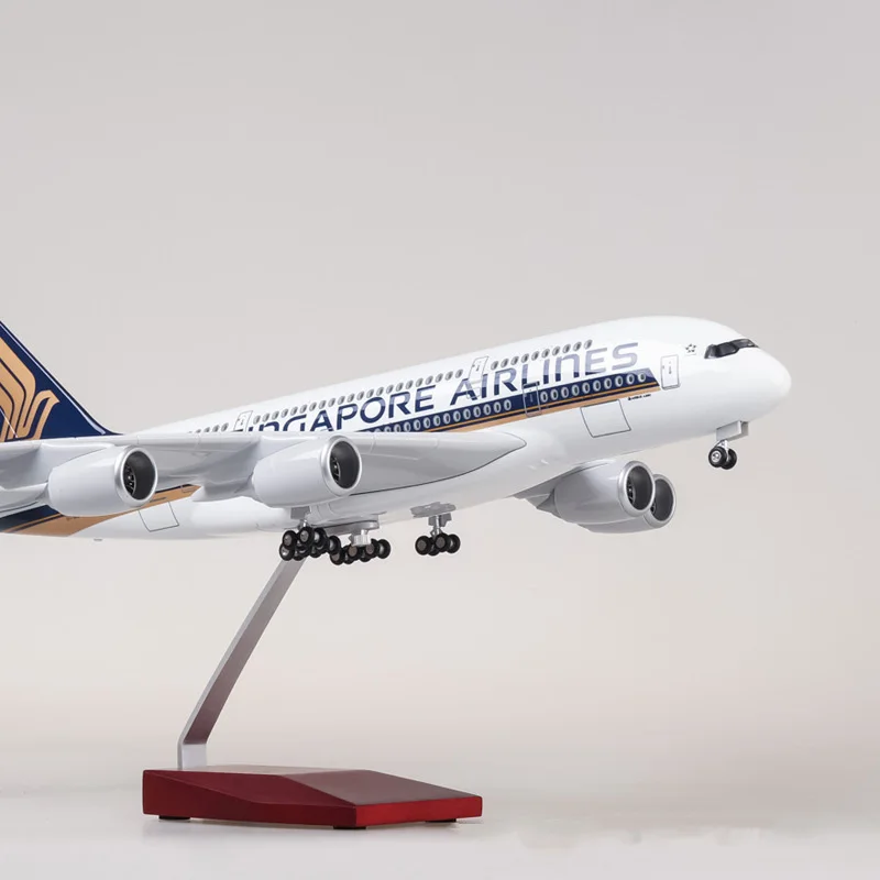 1: 160 самолет Airbus A380 Сингапур Авиакомпания модель светодиодный светильник и
