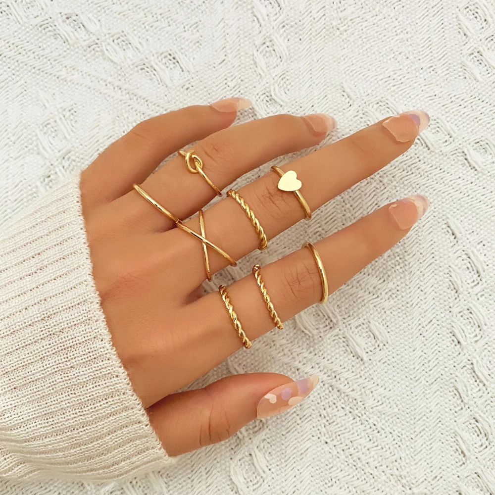 

Модное обручальное кольцо в форме сердца золотого цвета для женщин, эффектные ювелирные изделия для вечеринки 2022, трендовые кольца, аксессу...