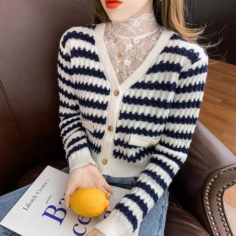 

Runway Cardigan Sweater Women Striped V-Neck Long Sleeve Button sweter damski 2021 Fashion Pocket Casual Crop Knit Jersey Jacket