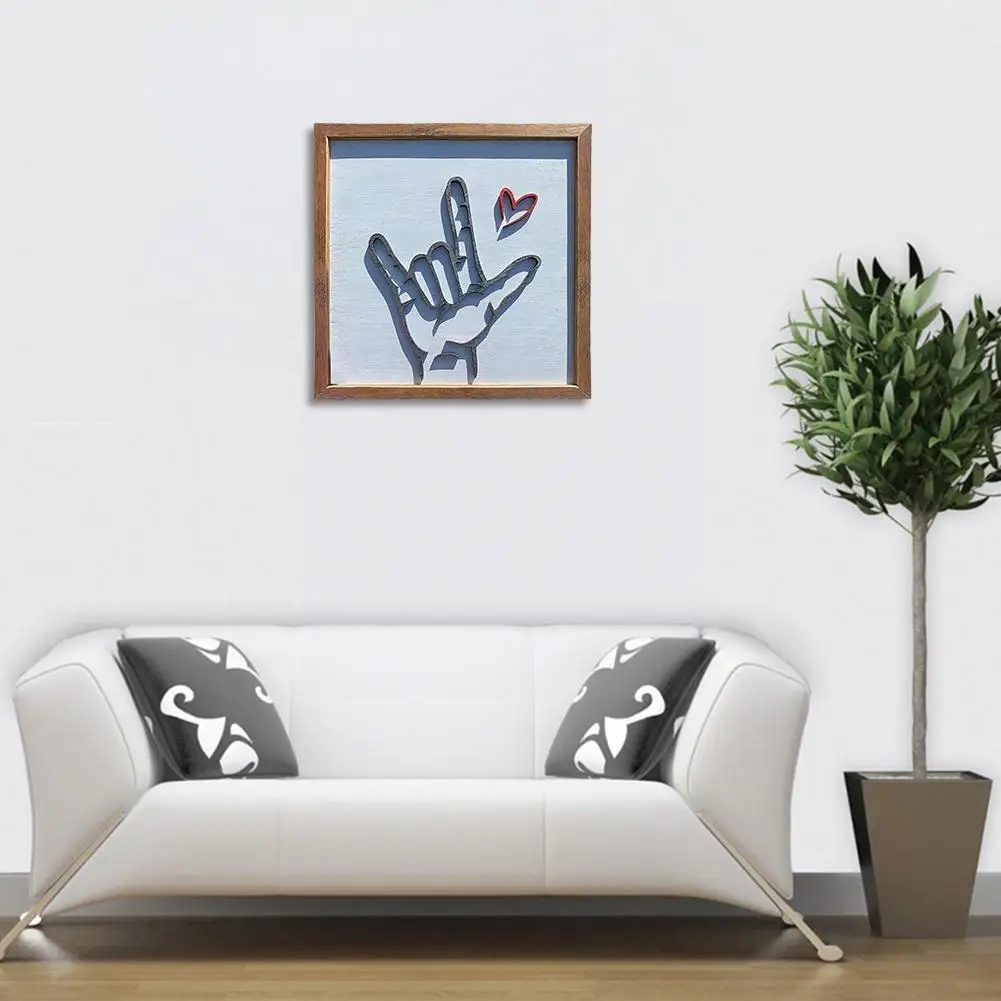 

Деревянная фоторамка с надписью «I Love You»
