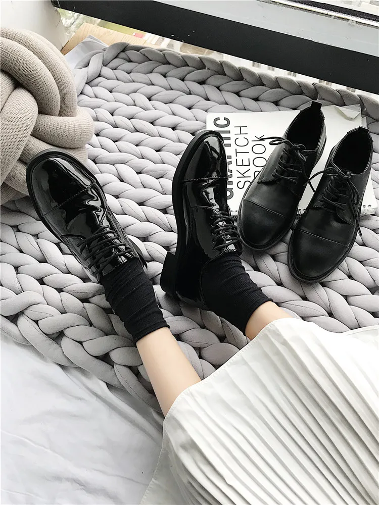 

Женские демисезонные туфли в британском стиле, маленькие кожаные туфли на плоской подошве со шнуровкой в студенческом стиле, 2021