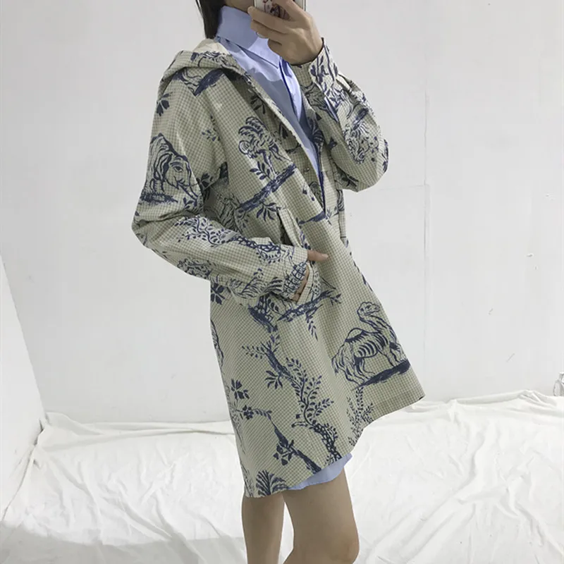 Женский плащ с капюшоном однобортное Свободное пальто мультяшным принтом и